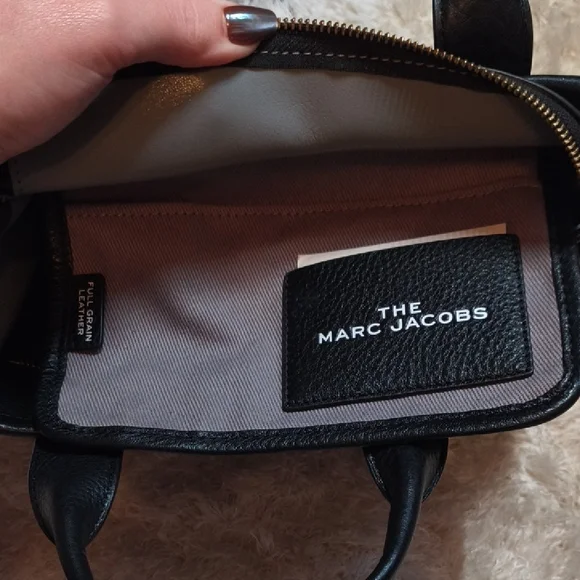 Marc Jacobs Black Pebbled Leather Handbag Small - Picture 2 of 6